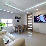 Apartamento Moderno El Laguito Junto Al Mar 705