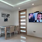 Apartamento Moderno El Laguito Junto Al Mar 705