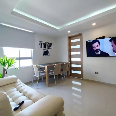 Moderno El Laguito Junto Al Mar 705 Apartamento