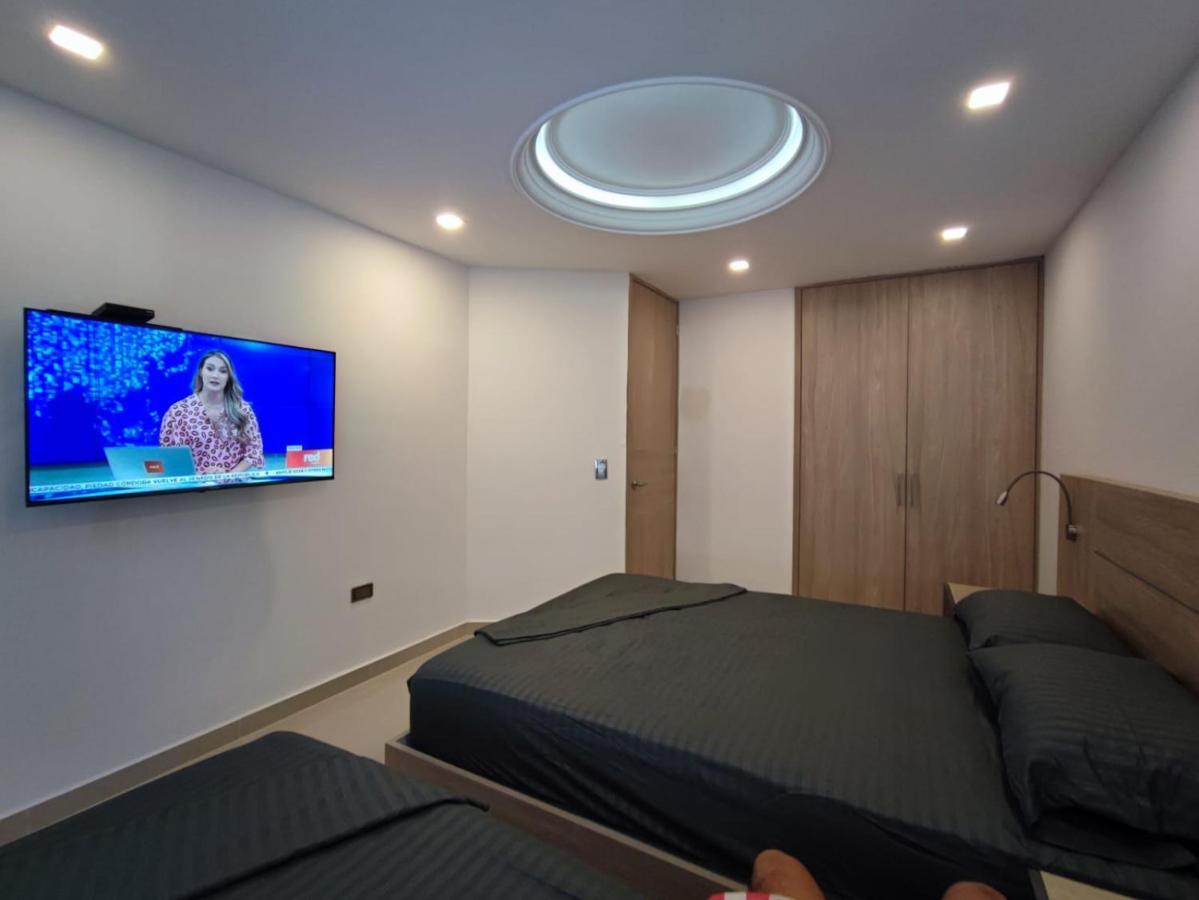 Moderno El Laguito Junto Al Mar 705 Apartamento